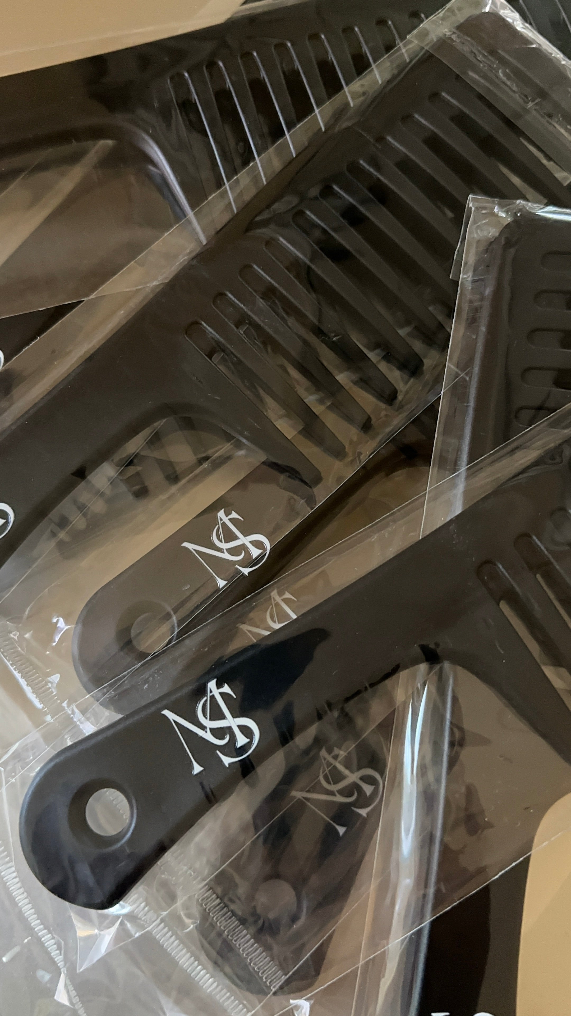 MS Wig Comb